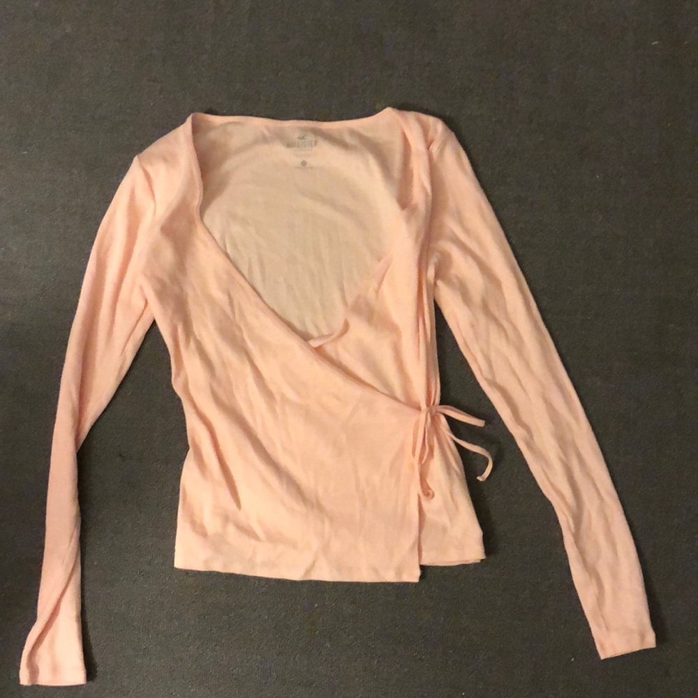Hollister wrap top